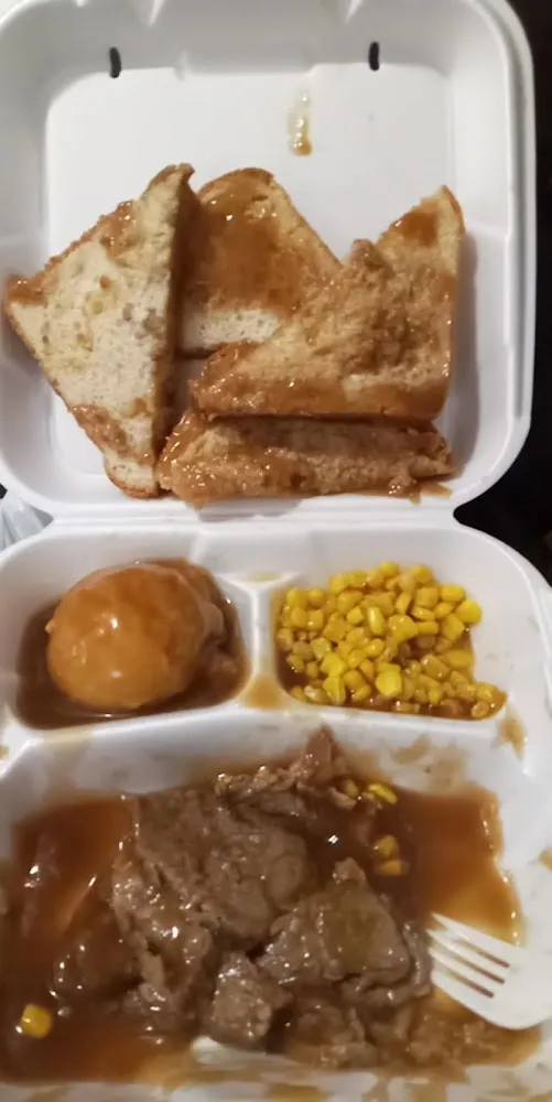 Beef Manhattan Way to Much Bread and not Enough Meat